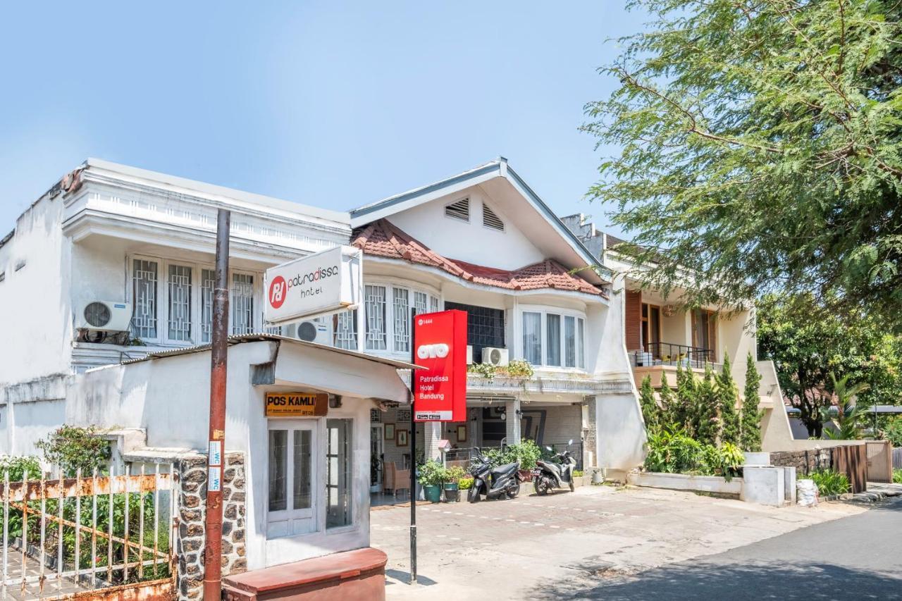 Oyo 1444 Patradissa Stasiun Bandung Hotel Exteriör bild